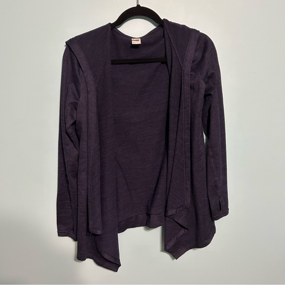 Old navy active navy size small blue sweater